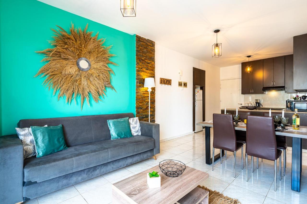 Araminta 2-Bedroom Apartment In Larnaca Dış mekan fotoğraf