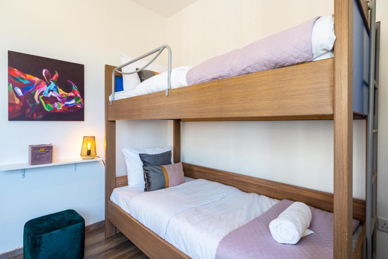 Araminta 2-Bedroom Apartment In Larnaca Dış mekan fotoğraf