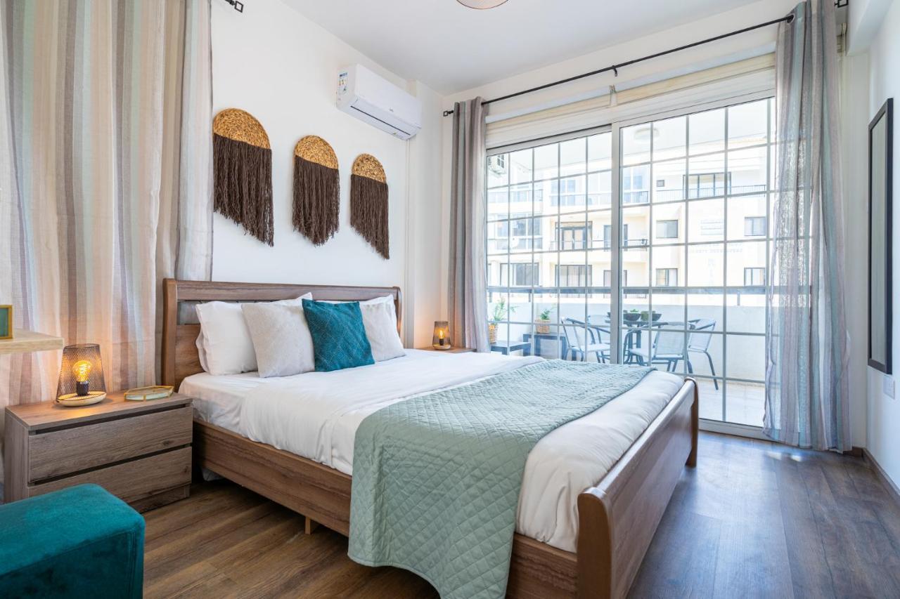 Araminta 2-Bedroom Apartment In Larnaca Dış mekan fotoğraf